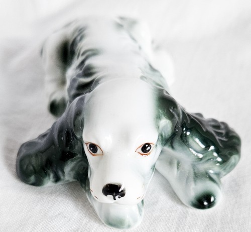 Ceramic dog figurine - figurine, splayed